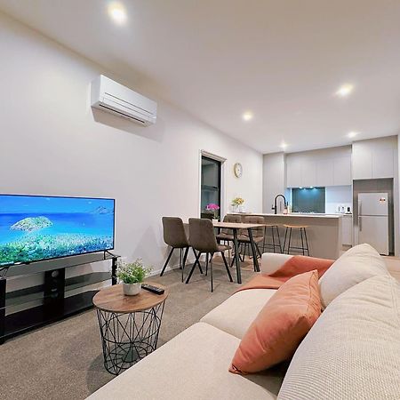 Modern & Stylish 3 Bedroom At Lowerhutt Лоуэр-Хатт Экстерьер фото